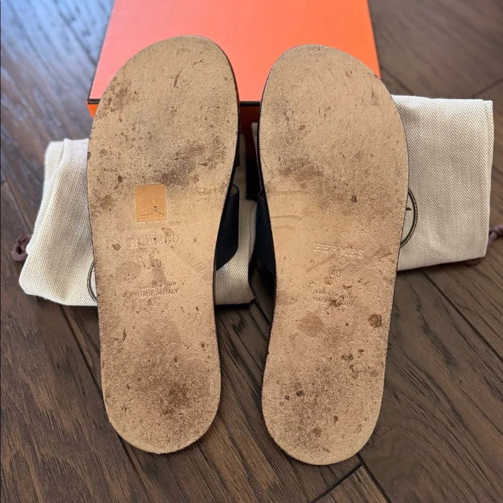 Hermes Izmir Sandal - Men’s size 10 US (Euro 43)